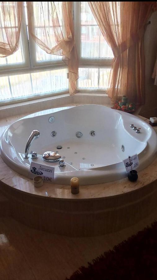 Alojamientos Marte Habitacion Con Bano Torrelavega Kültér fotó